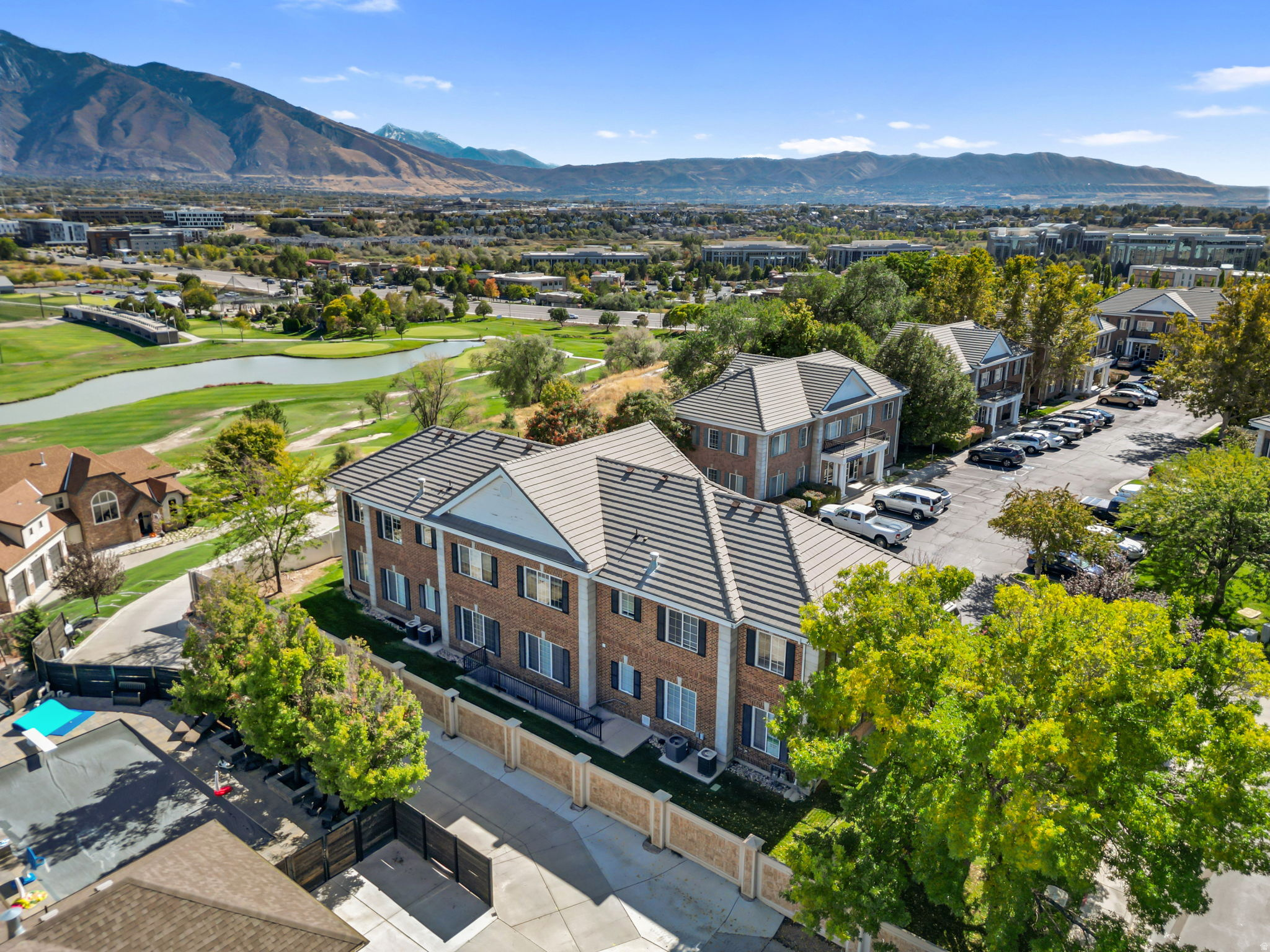 MARQUIS AT SOUTHTOWNE CONDO - Commercial Sale