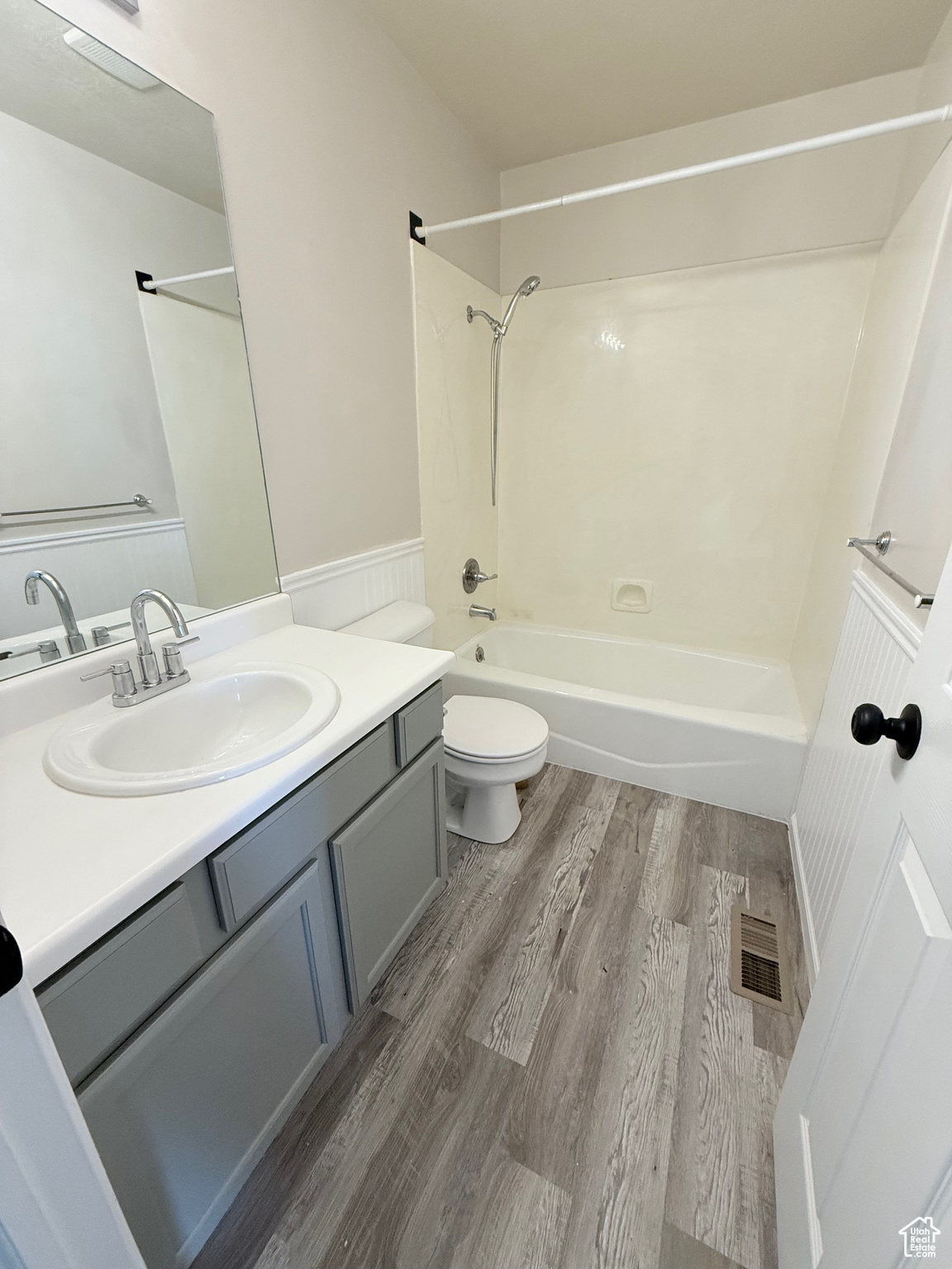 CENTENNIAL HEIGHTS PL C - Residential Lease