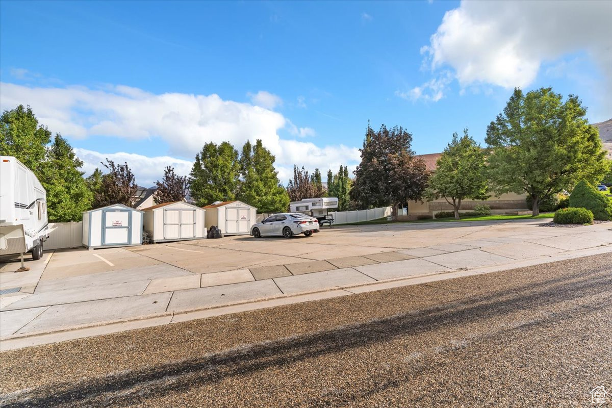 HILLHAVEN - Residential