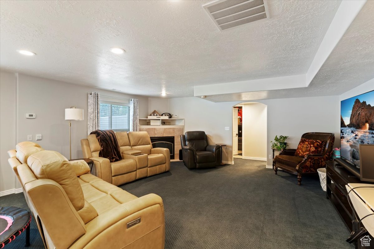 HILLHAVEN - Residential