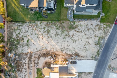 Tiny photo for 1627 S WILTSHIRE LN #103, Saratoga Springs, UT 84045 (MLS # 2119782)