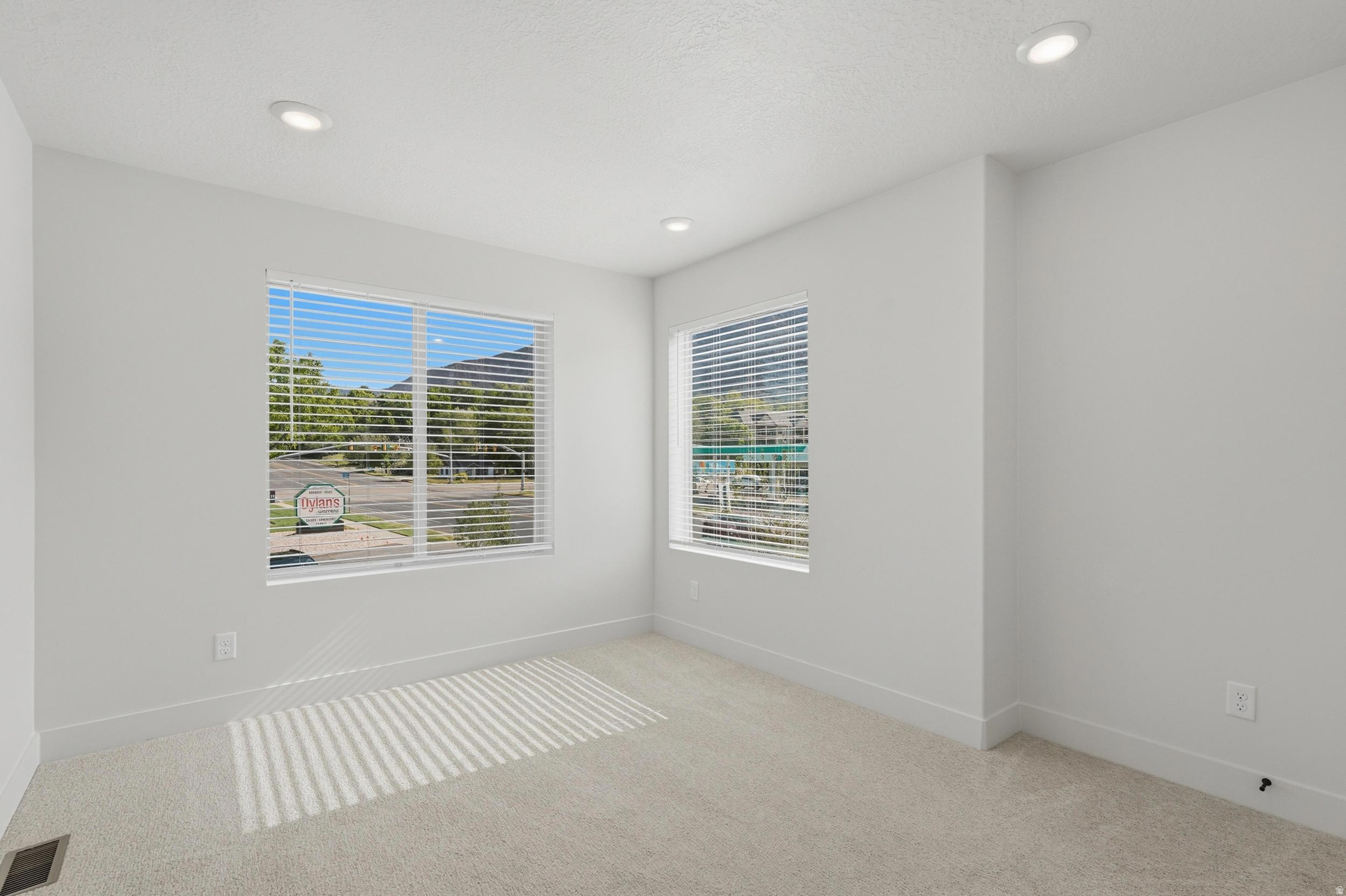 DYLANS TOWNHOMES - Residential