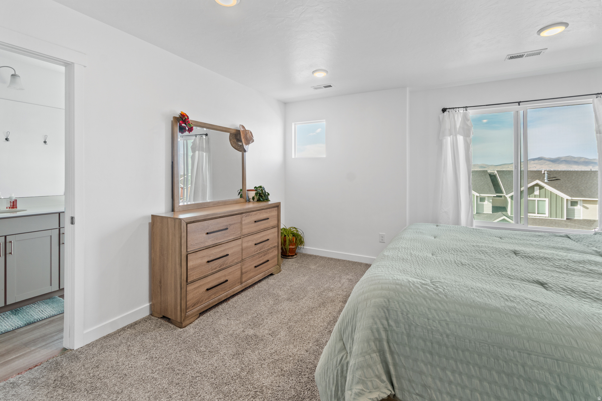 NORTHSHORE - Residential