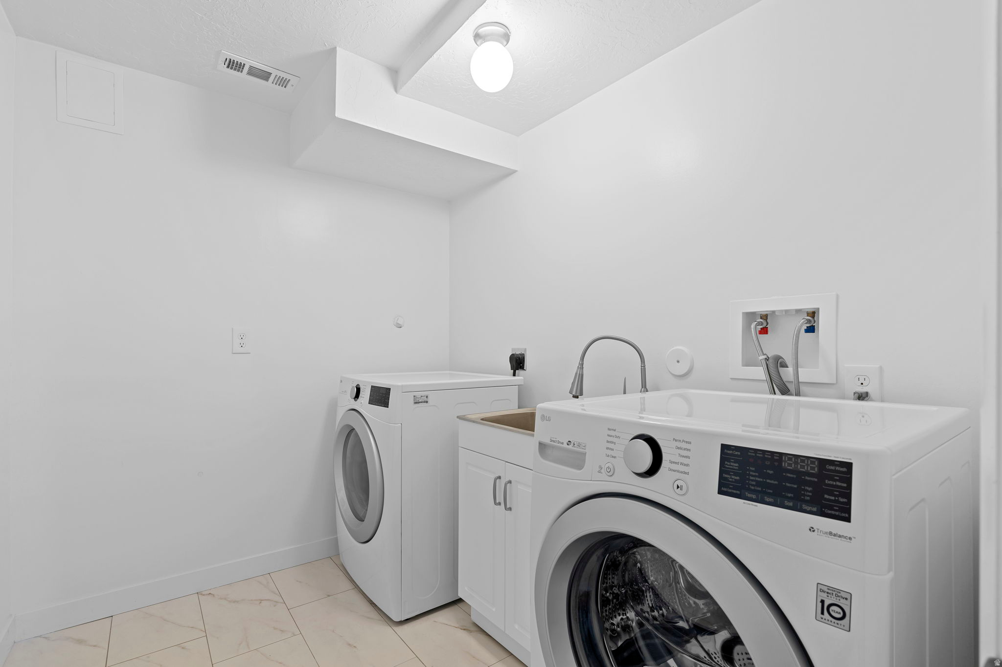 EASTWOOD HILLS - Residential