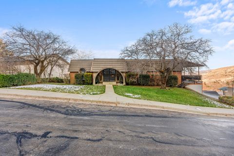 Tiny photo for 3252 S TETON DR E, Salt Lake City, UT 84109 (MLS # 2140596)