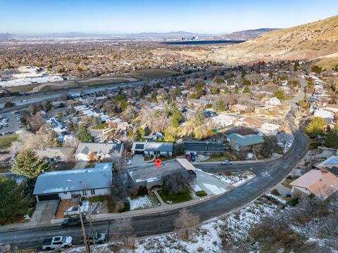 Tiny photo for 3252 S TETON DR E, Salt Lake City, UT 84109 (MLS # 2140596)