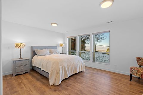 Tiny photo for 3252 S TETON DR E, Salt Lake City, UT 84109 (MLS # 2140596)