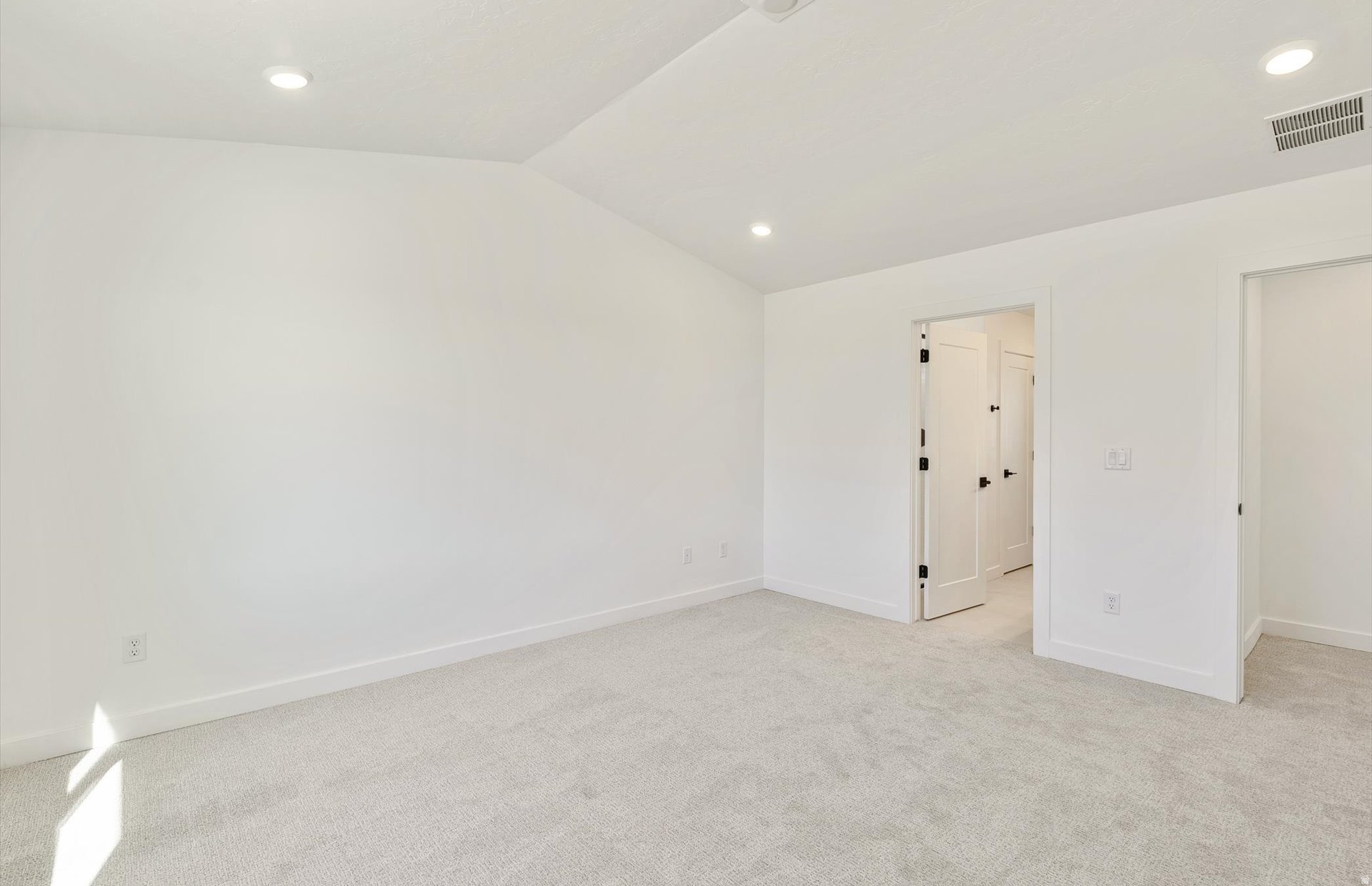 MOUNTAIN VISTA AT SUNSET FLATS - Residential