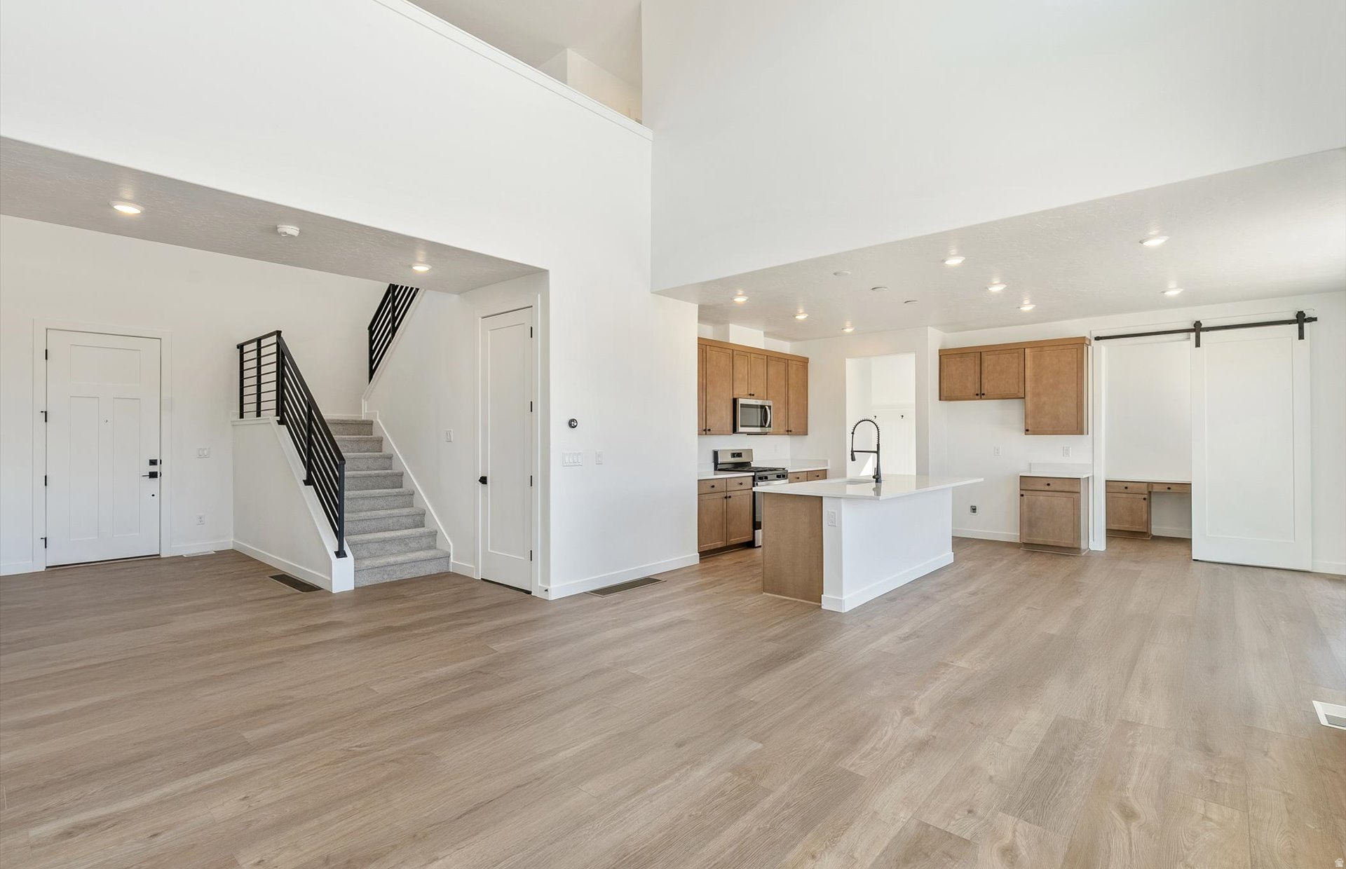 MOUNTAIN VISTA AT SUNSET FLATS - Residential