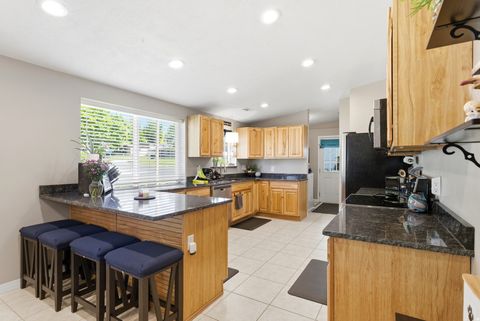 Tiny photo for 4327 S 900 E, South Ogden, UT 84403 (MLS # 2157950)