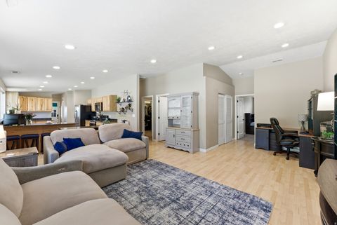 Tiny photo for 4327 S 900 E, South Ogden, UT 84403 (MLS # 2157950)