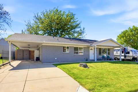 Tiny photo for 4327 S 900 E, South Ogden, UT 84403 (MLS # 2157950)