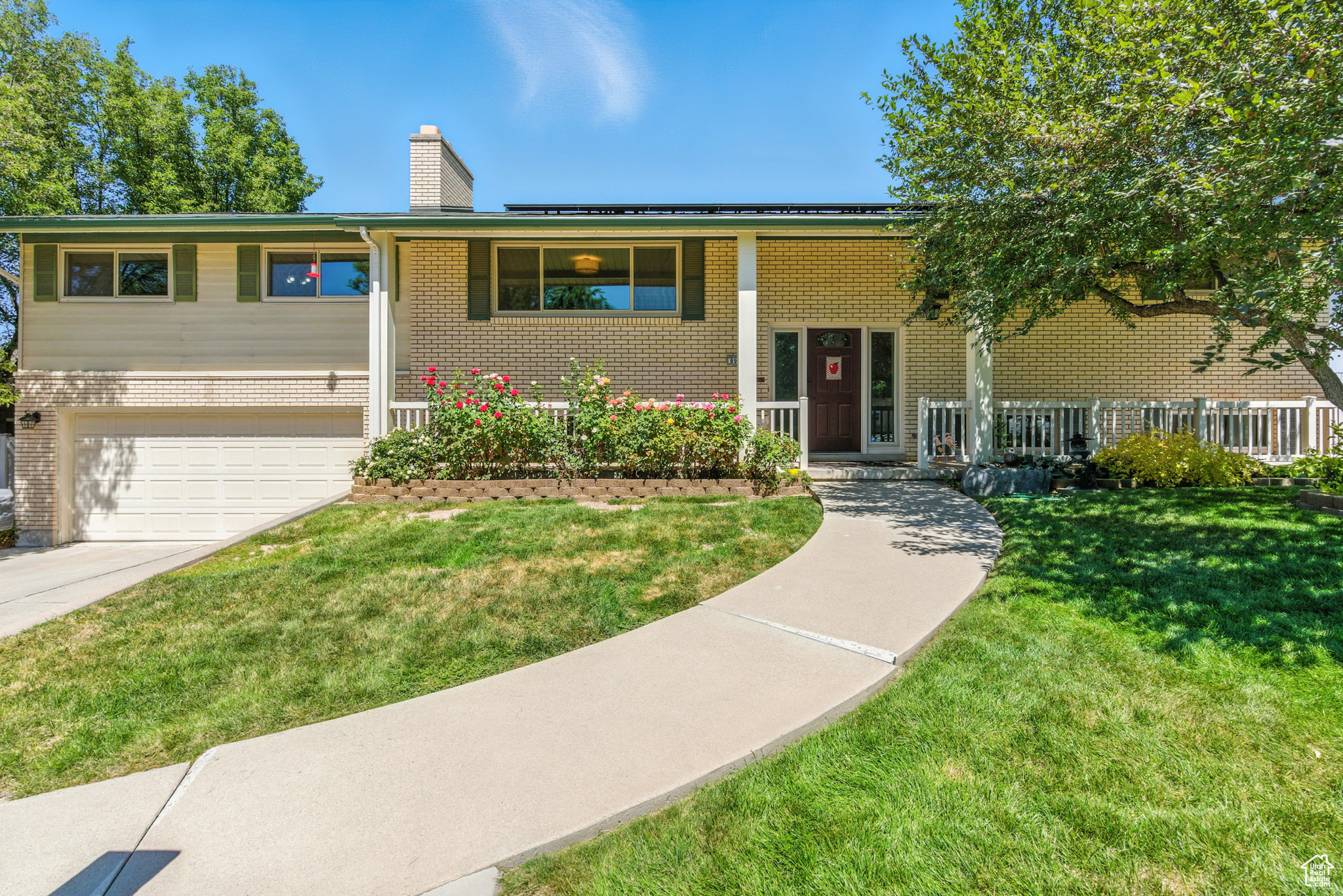 COLONIAL HEIGHTS - Residential