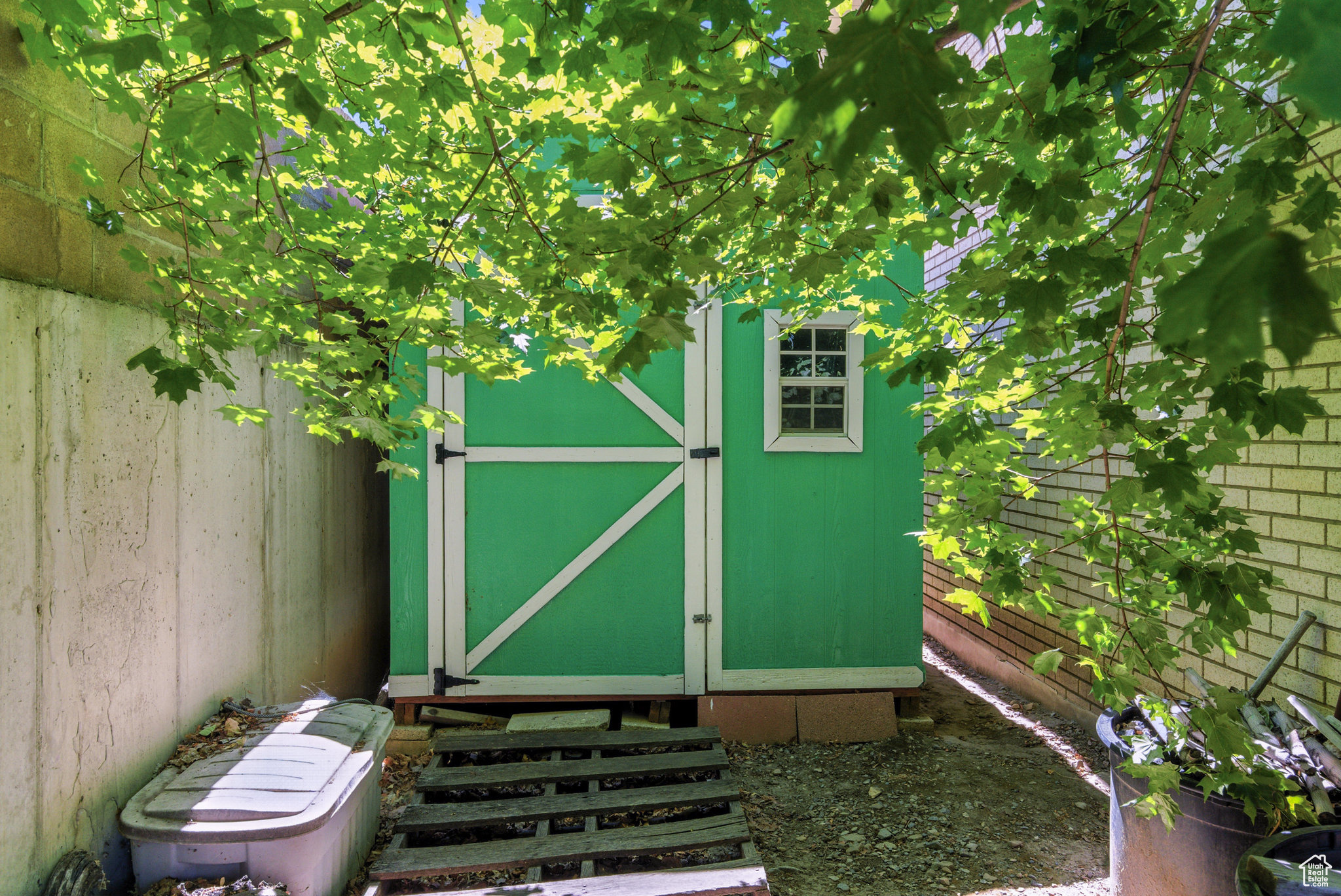 COLONIAL HEIGHTS - Residential