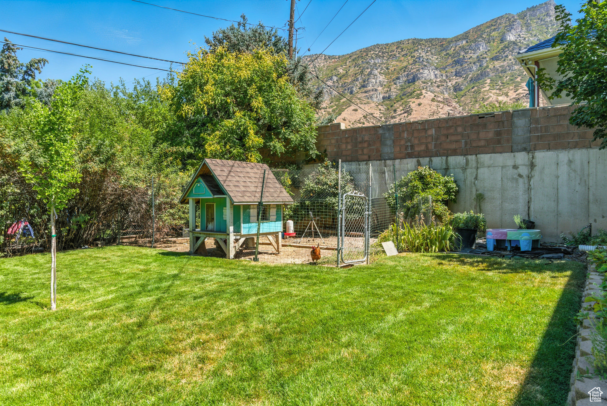 COLONIAL HEIGHTS - Residential