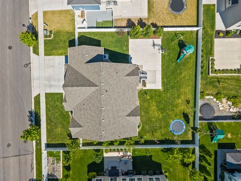 Tiny photo for 701 W 2990 N, Lehi, UT 84043 (MLS # 2159504)