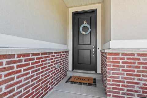 Tiny photo for 701 W 2990 N, Lehi, UT 84043 (MLS # 2159504)