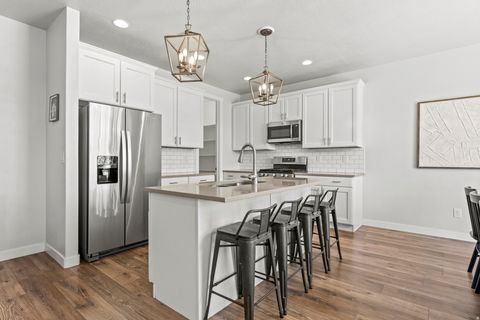 Tiny photo for 701 W 2990 N, Lehi, UT 84043 (MLS # 2159504)