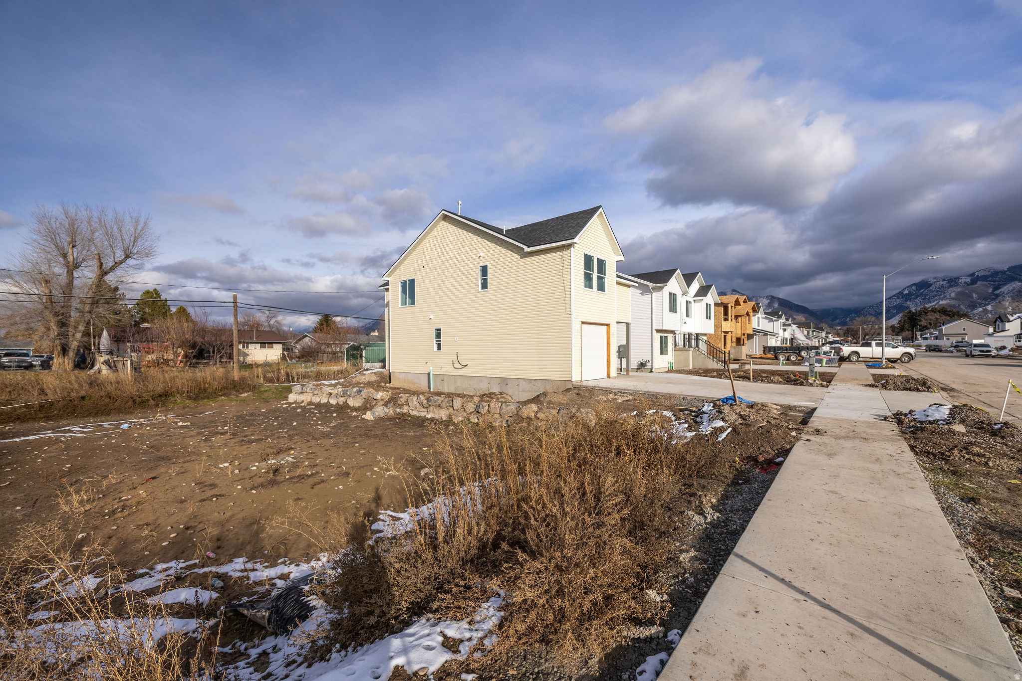 LLOYD ESTATES SUBDIVISION - Residential