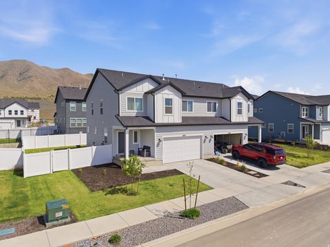 Photo of 3610 N STALLION ST, Eagle Mountain, UT 84005 (MLS # 2156260)