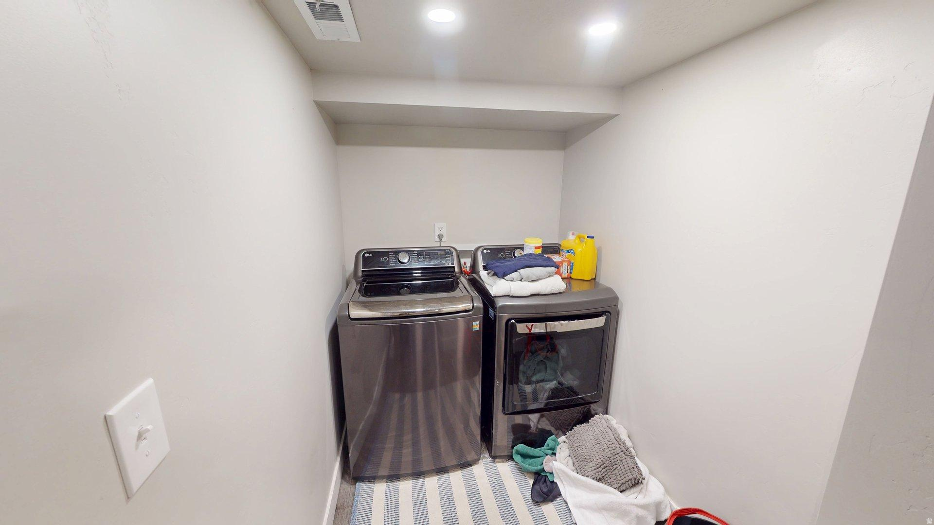 SILVER SHADOWS ESTAT - Residential Income