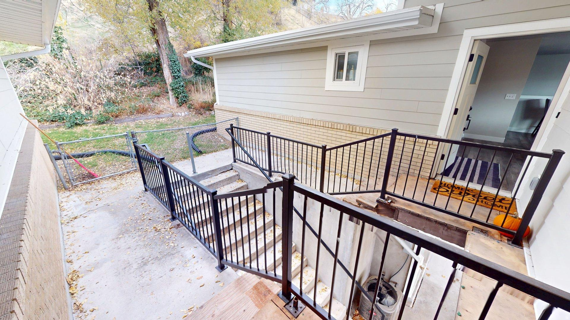 SILVER SHADOWS ESTAT - Residential Income