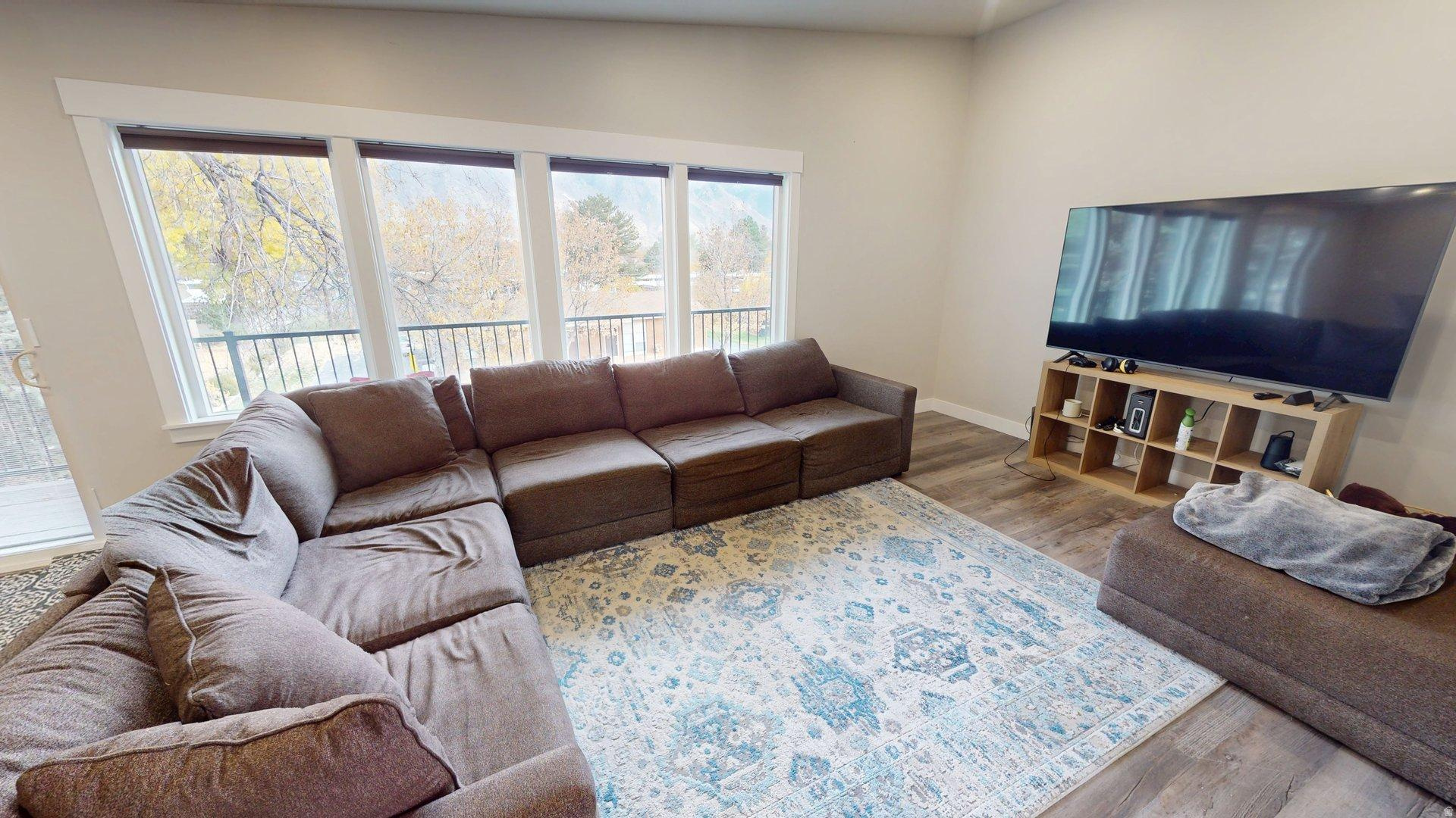 SILVER SHADOWS ESTAT - Residential Income