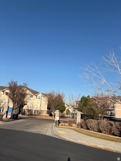 GATES AT KINGSPOINTE - Residential