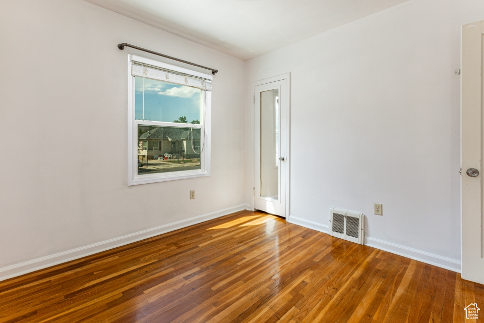 Millcreek, Utah 84106, United States, 4 Bedrooms Bedrooms, ,2 BathroomsBathrooms,Residential,Pending,44155