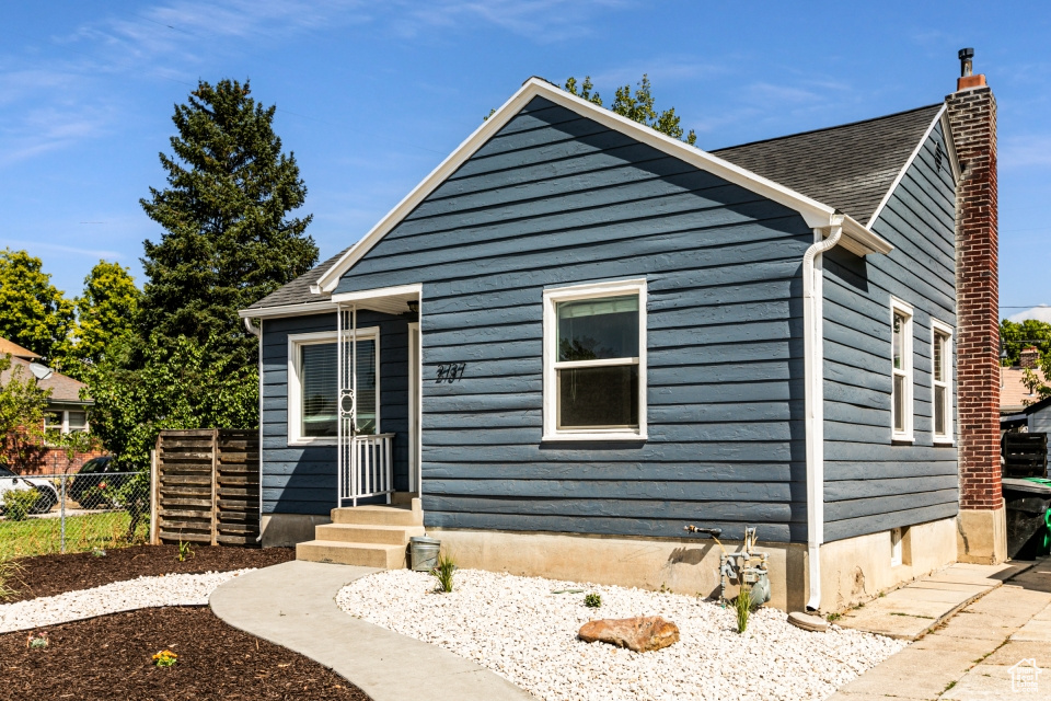 Millcreek, Utah 84106, United States, 4 Bedrooms Bedrooms, ,2 BathroomsBathrooms,Residential,Pending,44155