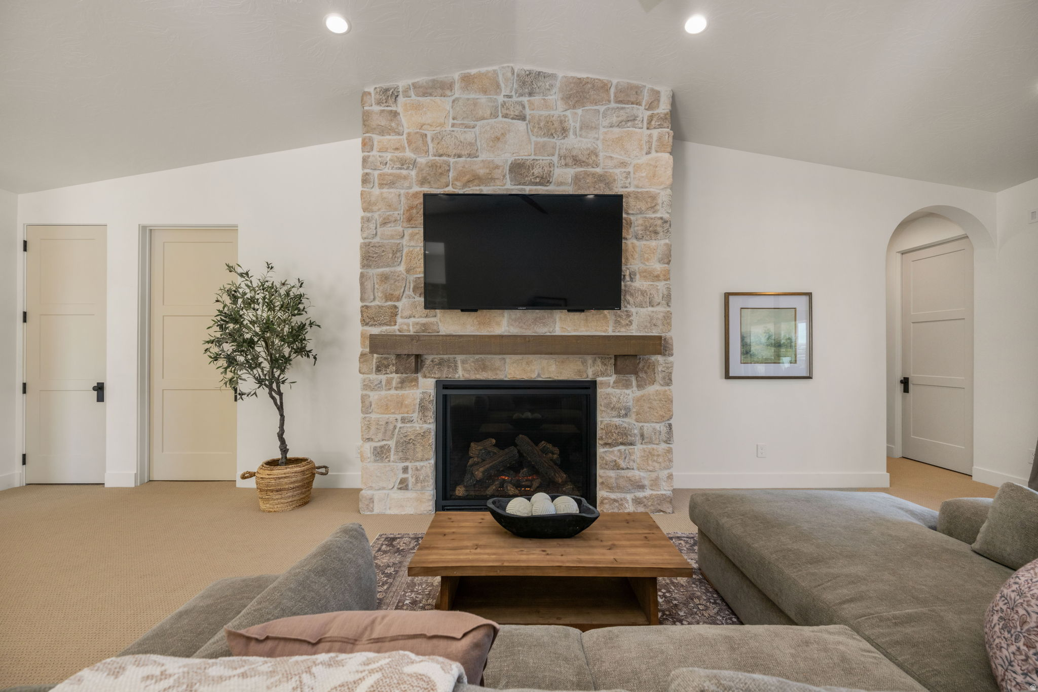 HOMESTEADS AT STUCKI FARMS - Residential