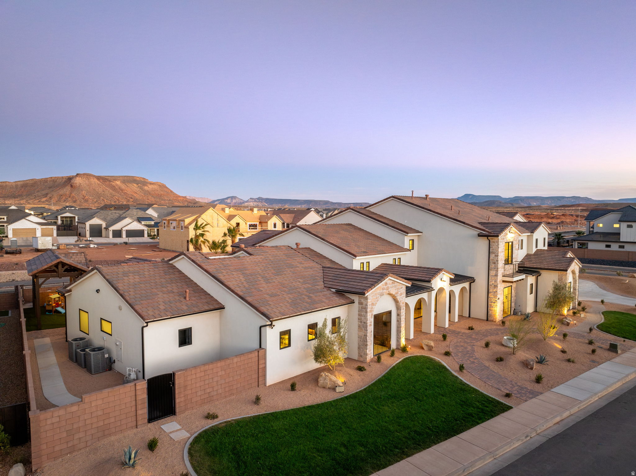 HOMESTEADS AT STUCKI FARMS - Residential