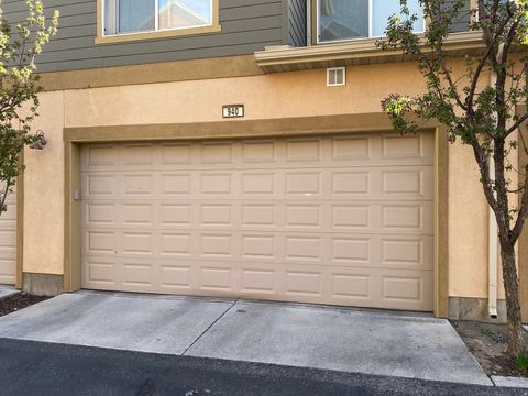 Tiny photo for 940 W WILLOW GREEN WAY, Farmington, UT 84025 (MLS # 2152084)
