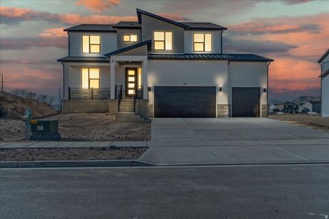 187 N MIA CV W 13 Saratoga Springs UT 84043