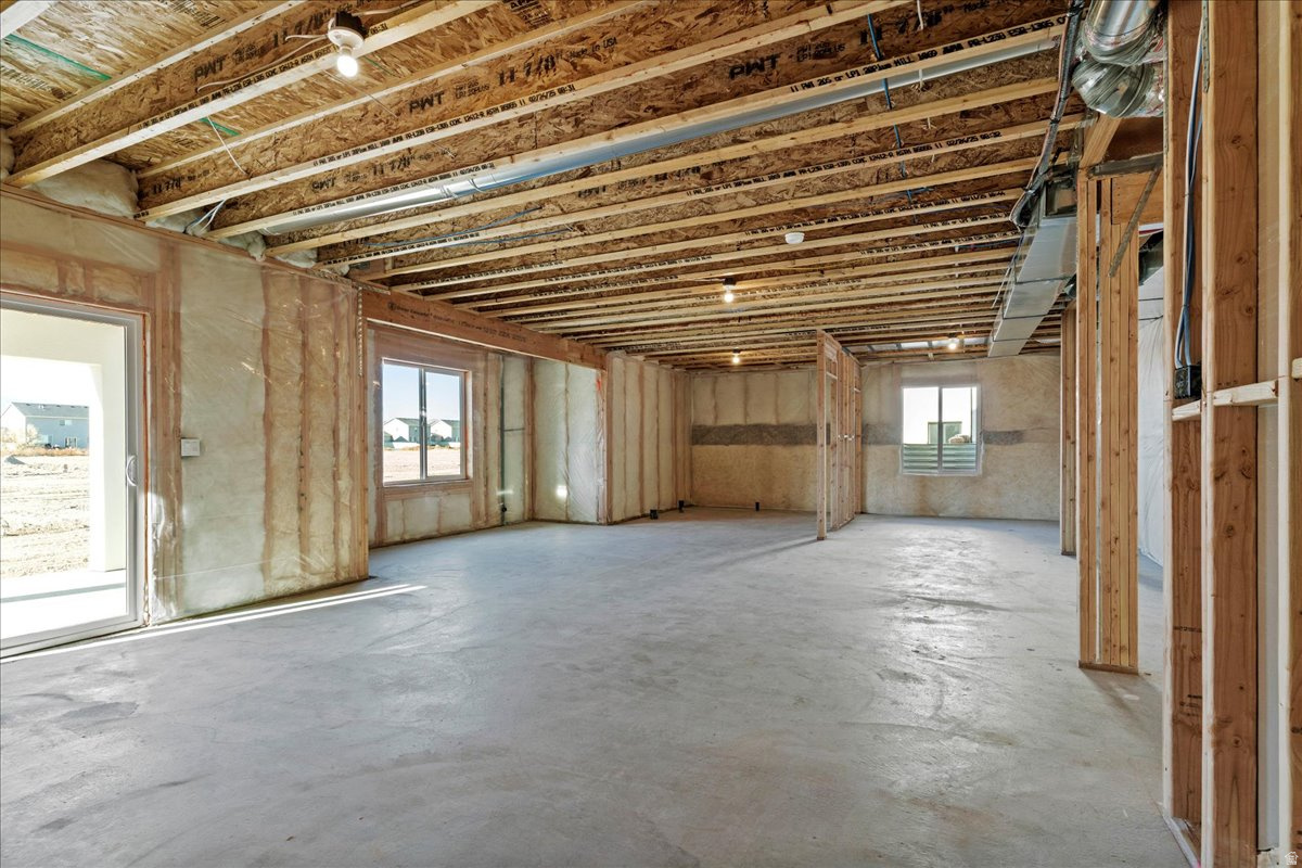 NORTH LAKE MEADOWS - Residential