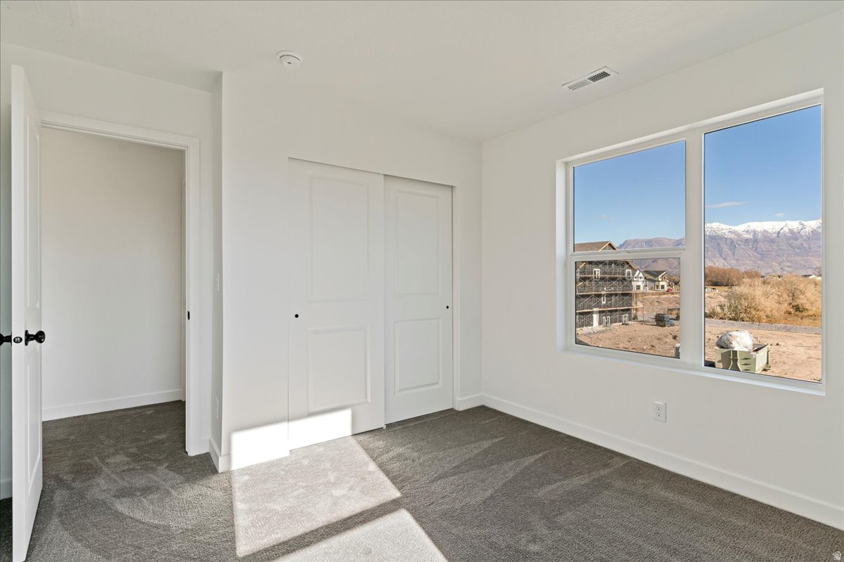 NORTH LAKE MEADOWS - Residential