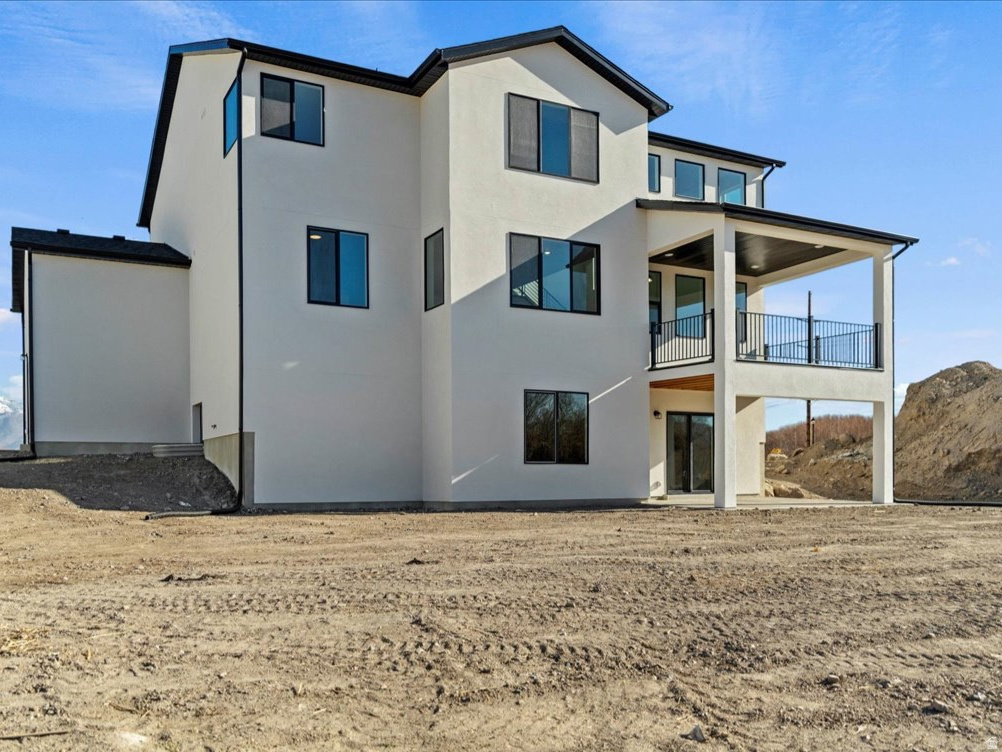 NORTH LAKE MEADOWS - Residential