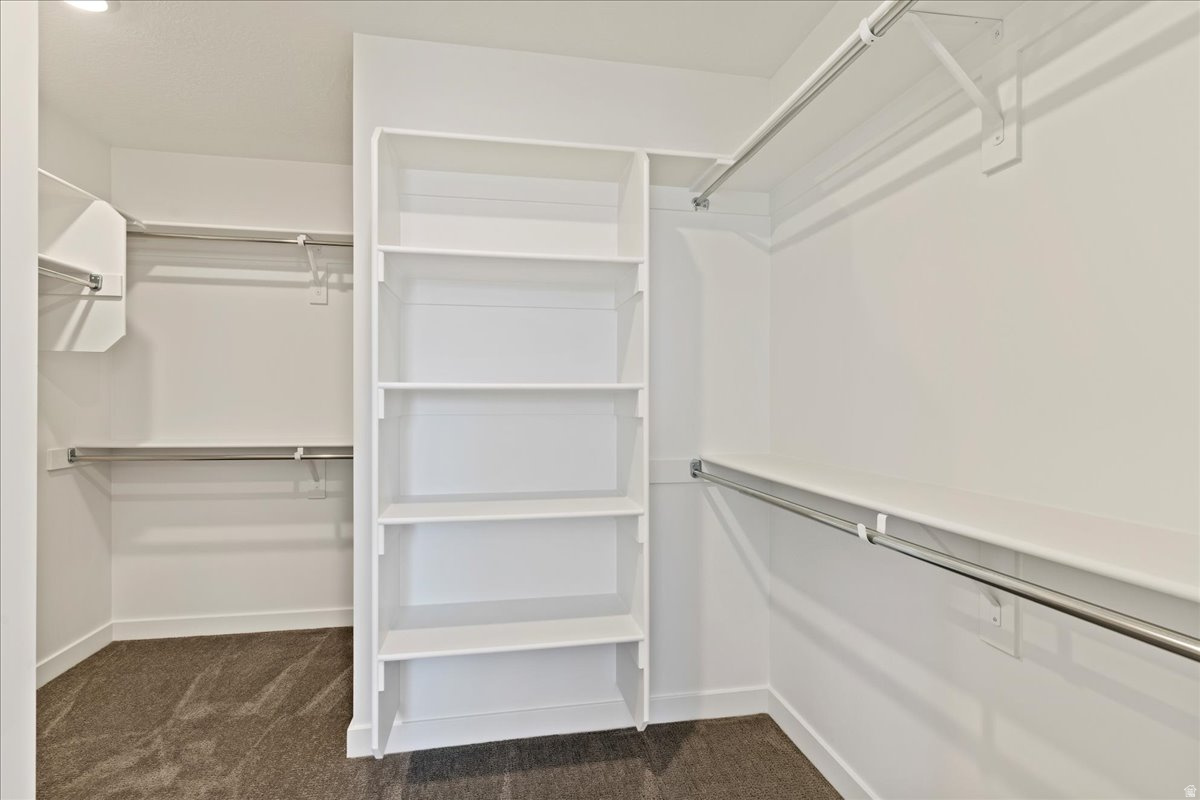 NORTH LAKE MEADOWS - Residential