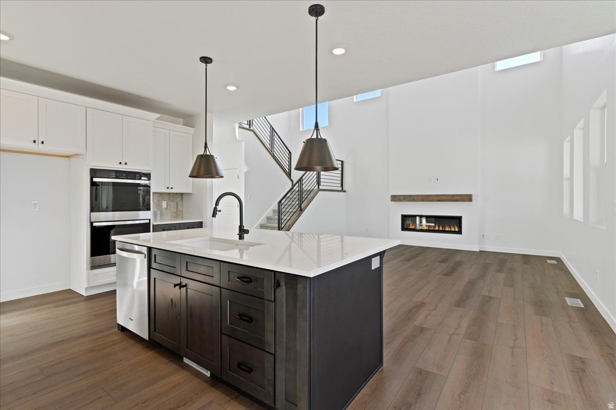 NORTH LAKE MEADOWS - Residential