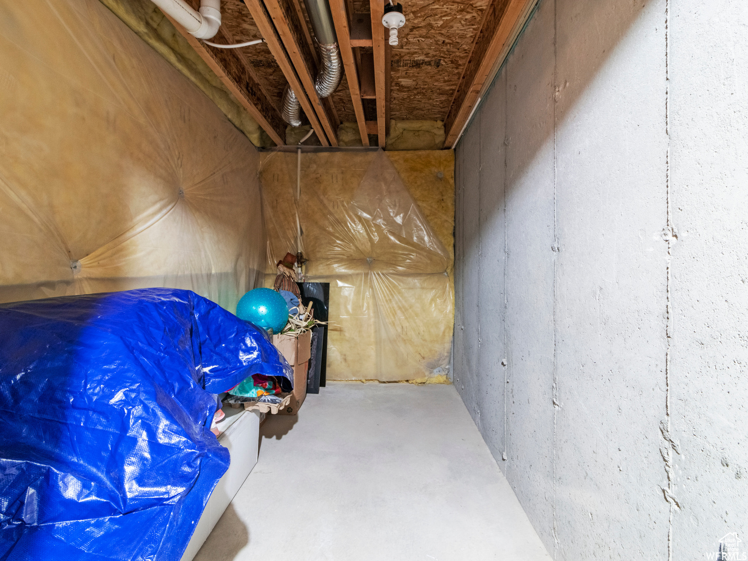 SARATOGA CHASE - Residential