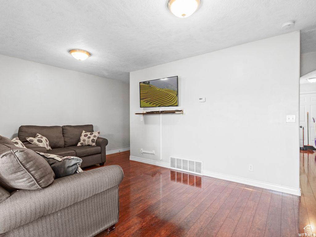 Photo of 652 W PIMLICO DR, Saratoga Springs, UT 84045 (MLS # 2121498)