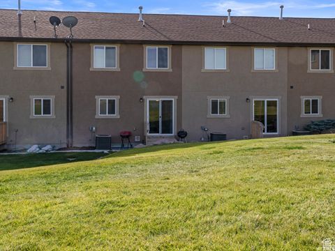 Tiny photo for 652 W PIMLICO DR, Saratoga Springs, UT 84045 (MLS # 2121498)
