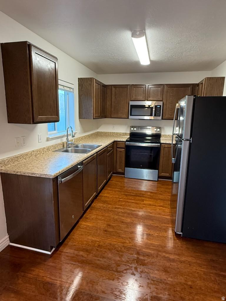 SARATOGA CHASE - Residential