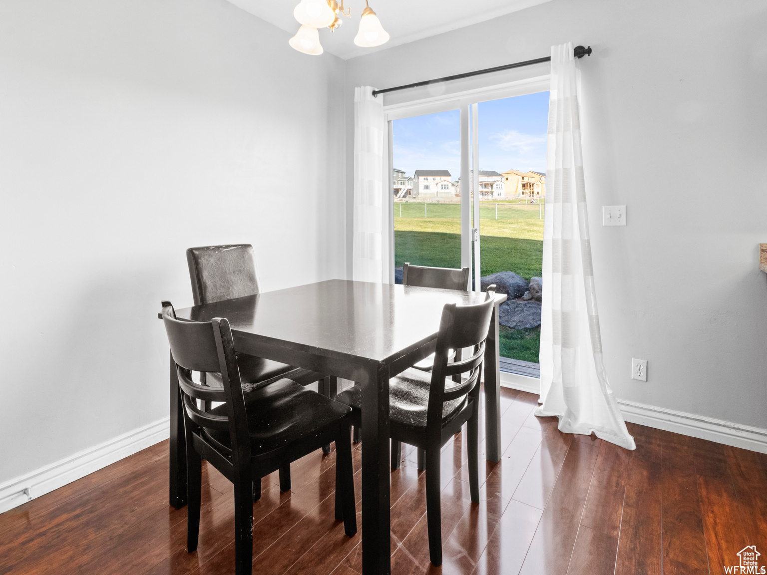 SARATOGA CHASE - Residential