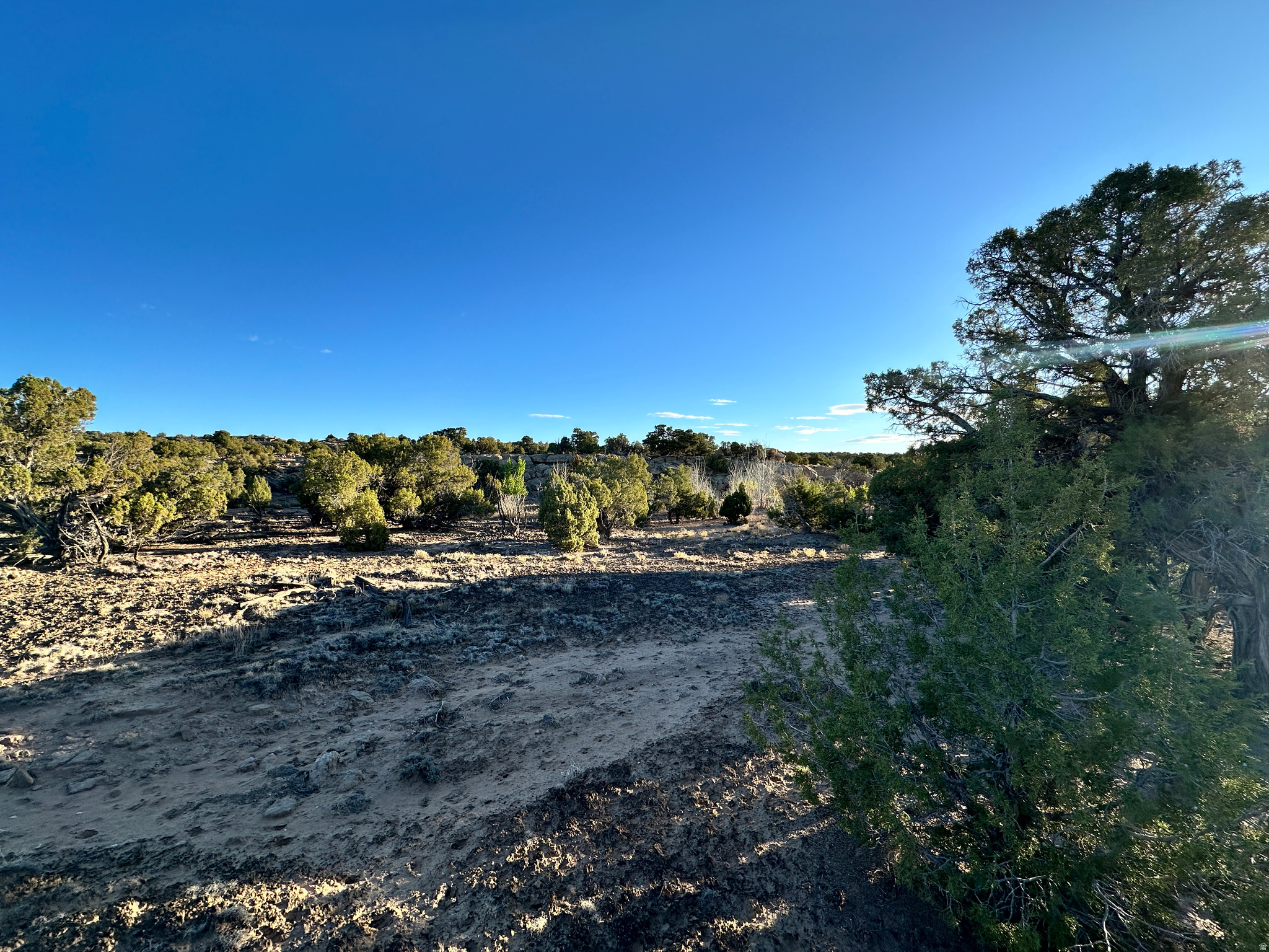 REDHAWK RANCHES - Land