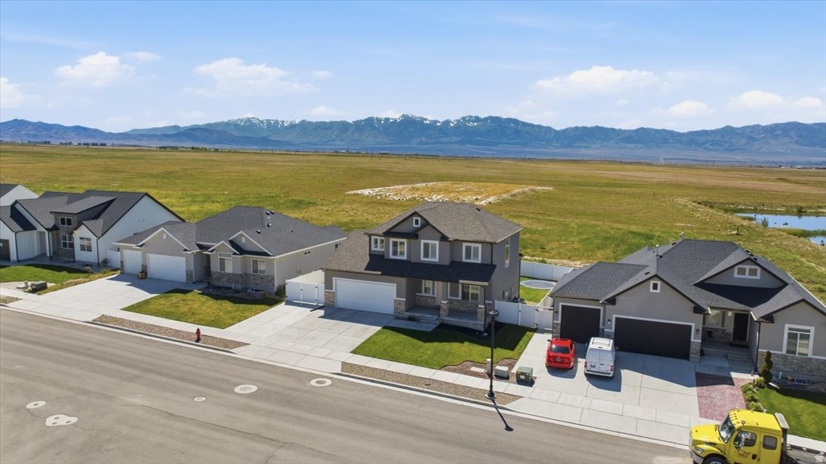 OVERLAKE ESTATES - Residential