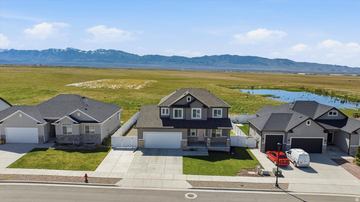 OVERLAKE ESTATES - Residential