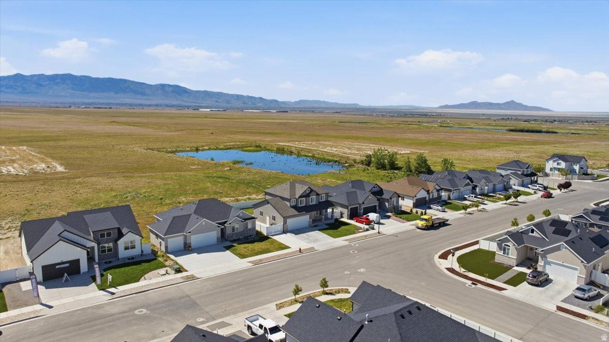 OVERLAKE ESTATES - Residential