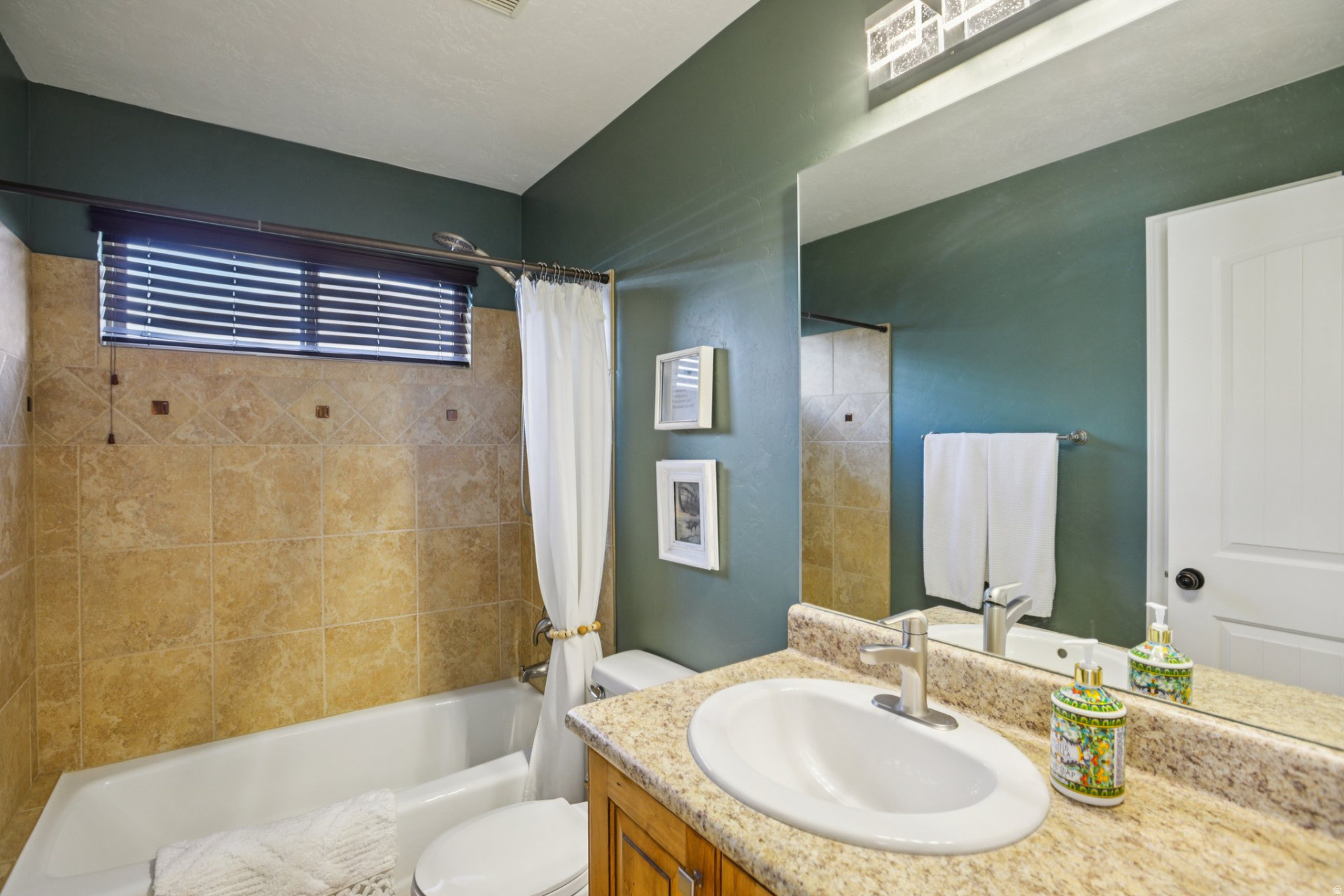 SUNNY RIDGE - Residential