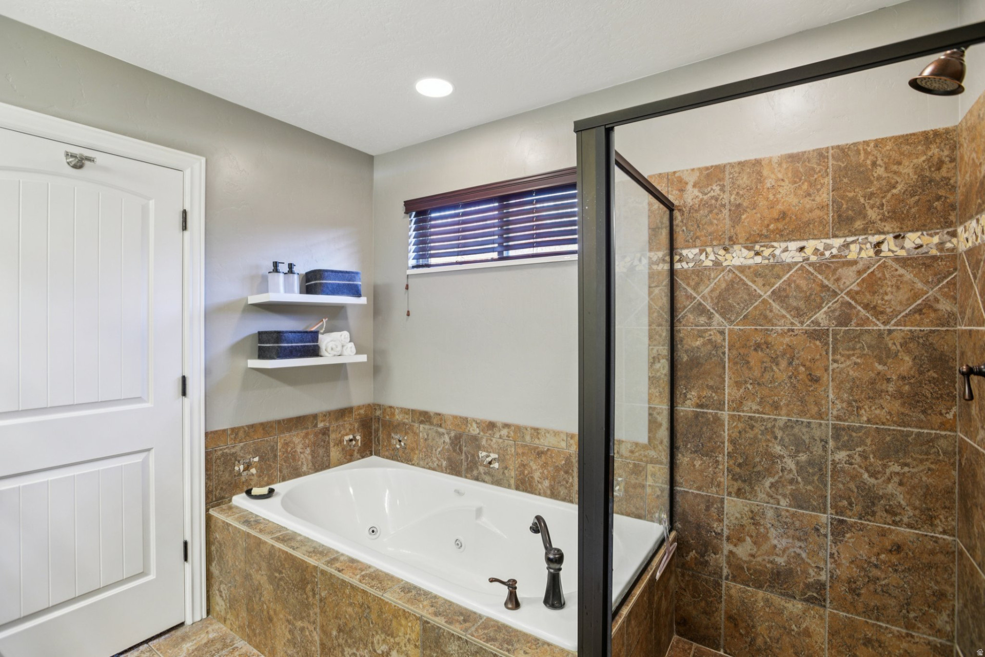 SUNNY RIDGE - Residential